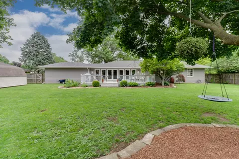 2106 E Taylor St, Bloomington, IL 61701 photo 42