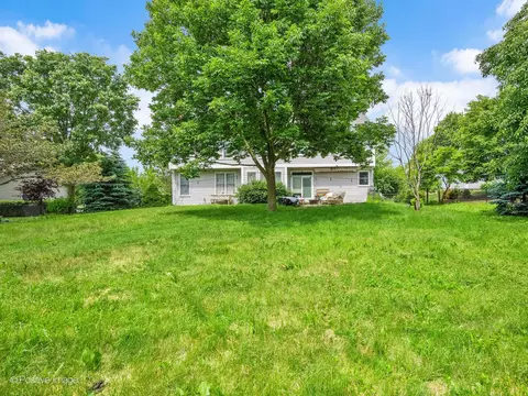 Exterior - 1465 Teal Ct, Hoffman Estates, IL 60192 photo 5 of 5