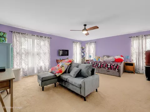 Bedroom - 1465 Teal Ct, Hoffman Estates, IL 60192 photo 1 of 2