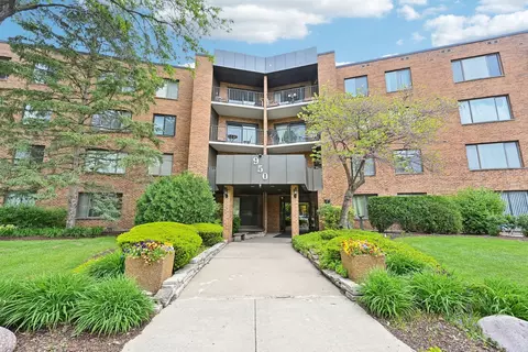950 E Wilmette Rd #410, Palatine, IL 60067