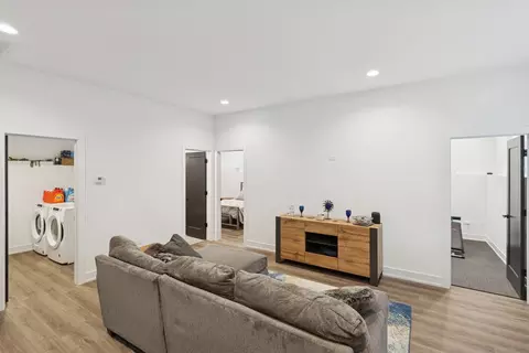 218 E 46th St, Chicago, IL 60653 photo 19