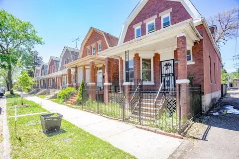 Exterior - 6714 S Champlain Ave, Chicago, IL 60637 photo 2 of 6