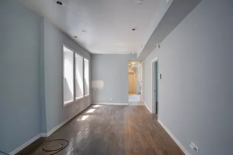 Living - 6714 S Champlain Ave, Chicago, IL 60637 photo 2 of 3