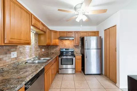 Kitchen - 5 E Carriageway Dr #209, Hazel Crest, IL 60429 photo 2 of 3
