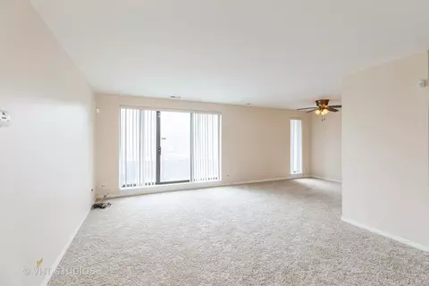 Living - 5 E Carriageway Dr #209, Hazel Crest, IL 60429 photo 1 of 3