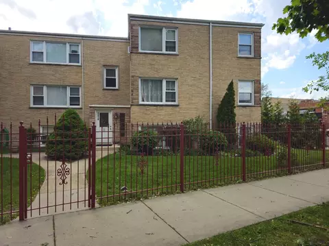 4978 N Menard Ave #101, Chicago, IL 60630