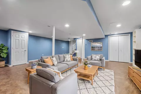 Living - 1715 Chestnut Hill Rd, Plainfield, IL 60586 photo 4 of 4