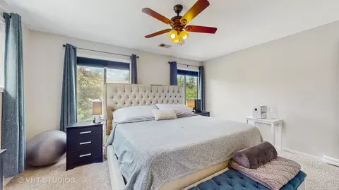 Bedroom - 17 Creekside Cir N #D, Elgin, IL 60123 photo 2 of 4