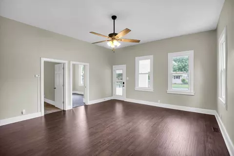 Living - 416 W Wing St, Bement, IL 61813 photo 2 of 4