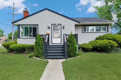 10045 S Kostner Ave, Oak Lawn, IL 60453