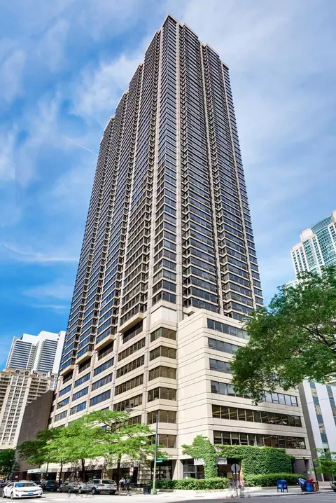 30 E Huron St #4108, Chicago, IL 60611