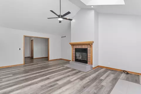 131 Heritage Dr, Minooka, IL 60447 photo 10
