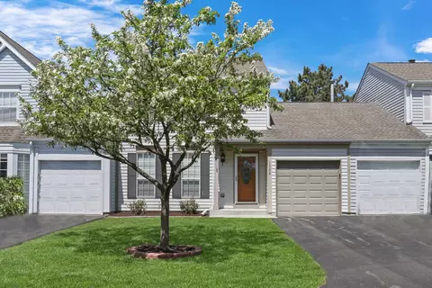 1328 Sunrise Ln, Gurnee, IL 60031