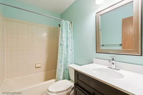4549 Topaz Dr, Hoffman Estates, IL 60192 photo 13