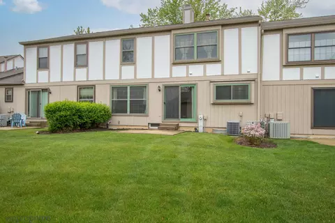 4549 Topaz Dr, Hoffman Estates, IL 60192 photo 16