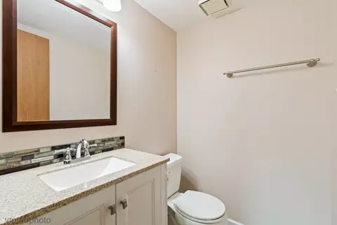 4549 Topaz Dr, Hoffman Estates, IL 60192 photo 7
