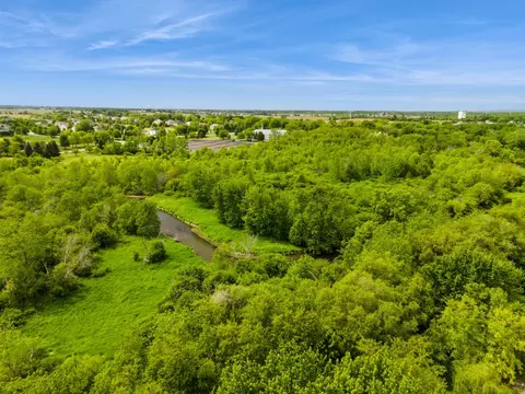 View/Area - 727 Sumac Dr, Aurora, IL 60506 photo 4 of 14
