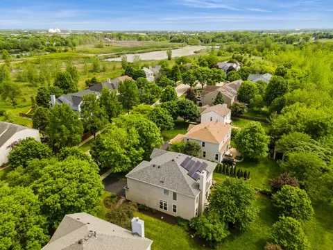 View/Area - 727 Sumac Dr, Aurora, IL 60506 photo 13 of 14