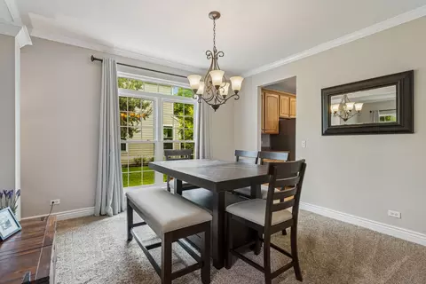 Dining - 727 Sumac Dr, Aurora, IL 60506 photo 2 of 2