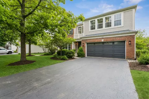 Exterior - 727 Sumac Dr, Aurora, IL 60506 photo 2 of 6