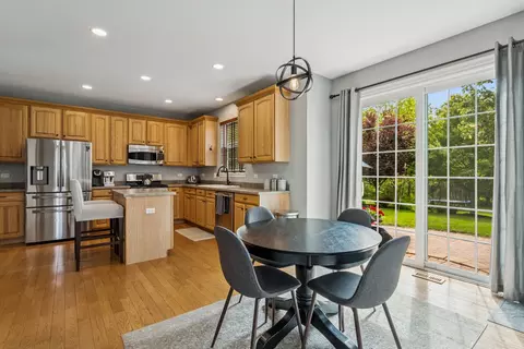 Kitchen - 727 Sumac Dr, Aurora, IL 60506 photo 3 of 3