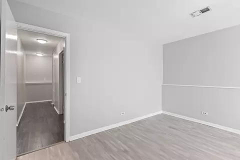 Entry Way - 675 Circle Dr, Roselle, IL 60172 photo 4 of 5