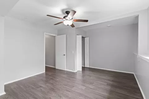 Bedroom - 675 Circle Dr, Roselle, IL 60172 photo 2 of 2
