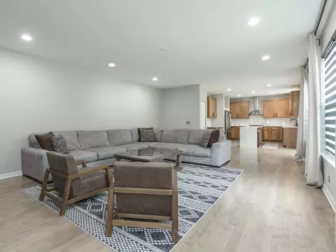 Living - 879 Oak Ridge Blvd, Elgin, IL 60120 photo 4 of 4