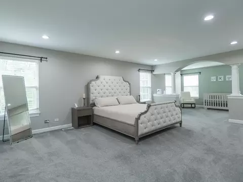 Bedroom - 879 Oak Ridge Blvd, Elgin, IL 60120 photo 1 of 5