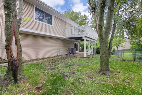 1914 Brookside Ln, Hoffman Estates, IL 60169 photo 16