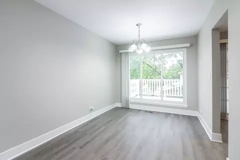 1914 Brookside Ln, Hoffman Estates, IL 60169 photo 5