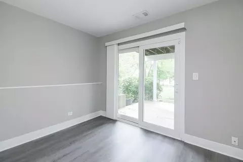 1914 Brookside Ln, Hoffman Estates, IL 60169 photo 8