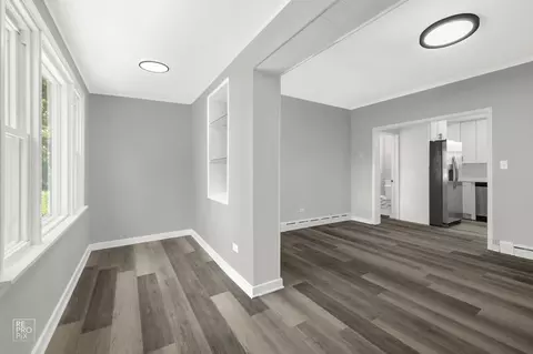 9607 S Bishop St, Chicago, IL 60643 photo 2