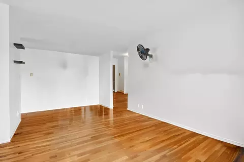 Living - 9561 Dee Rd #2G, Des Plaines, IL 60016 photo 4 of 5