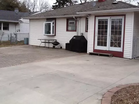 Exterior - 2307 Jay Ln, Rolling Meadows, IL 60008 photo 2 of 3