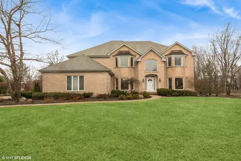 20722 N Plumwood Dr, Kildeer, IL 60047