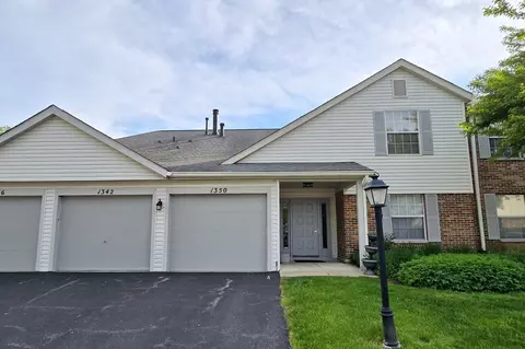 1338 Stratford Dr #1338, Gurnee, IL 60031