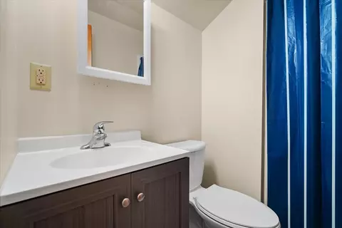 Bath - 1009 Hovey Ave, Normal, IL 61761 photo 2 of 3