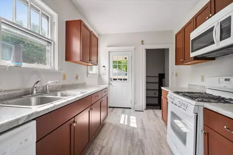 Kitchen - 1009 Hovey Ave, Normal, IL 61761 photo 2 of 2