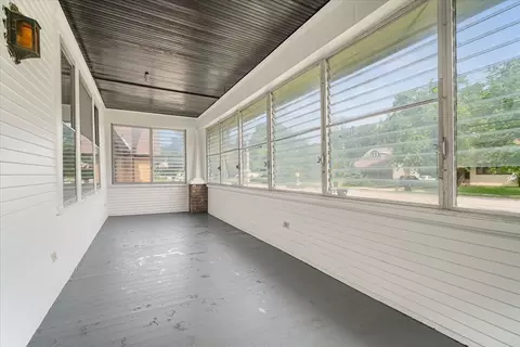 Exterior - 1009 Hovey Ave, Normal, IL 61761 photo 4 of 6