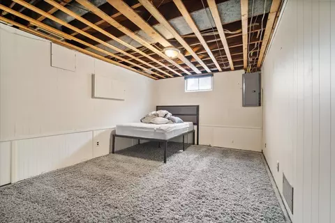 Bedroom - 1009 Hovey Ave, Normal, IL 61761 photo 5 of 5