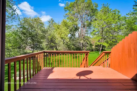 211 Lorien Ct, East Dundee, IL 60118 photo 19