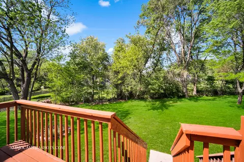 211 Lorien Ct, East Dundee, IL 60118 photo 20