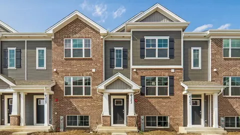 6323 Ulster Dr, Tinley Park, IL 60477