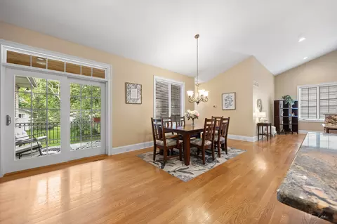 Dining - 471 59th St, Lisle, IL 60532 photo 2 of 2