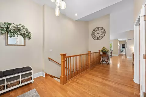 Entry Way - 471 59th St, Lisle, IL 60532 photo 2 of 4