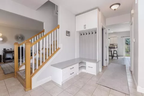 Entry Way - 1710 Fraser Dr, Normal, IL 61761 photo 2 of 9