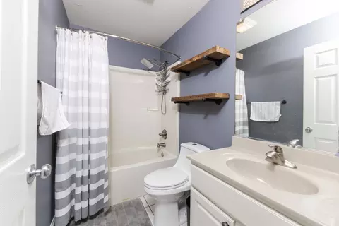 Bath - 1710 Fraser Dr, Normal, IL 61761 photo 5 of 6