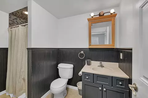 Bath - 480 Logue Cir, Seneca, IL 61360 photo 3 of 3