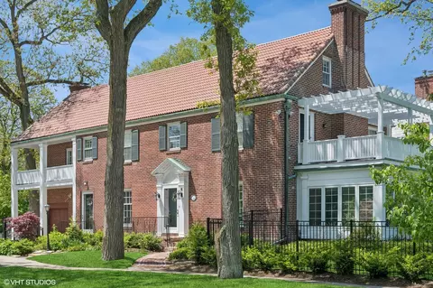 350 Elder Ln, Winnetka, IL 60093